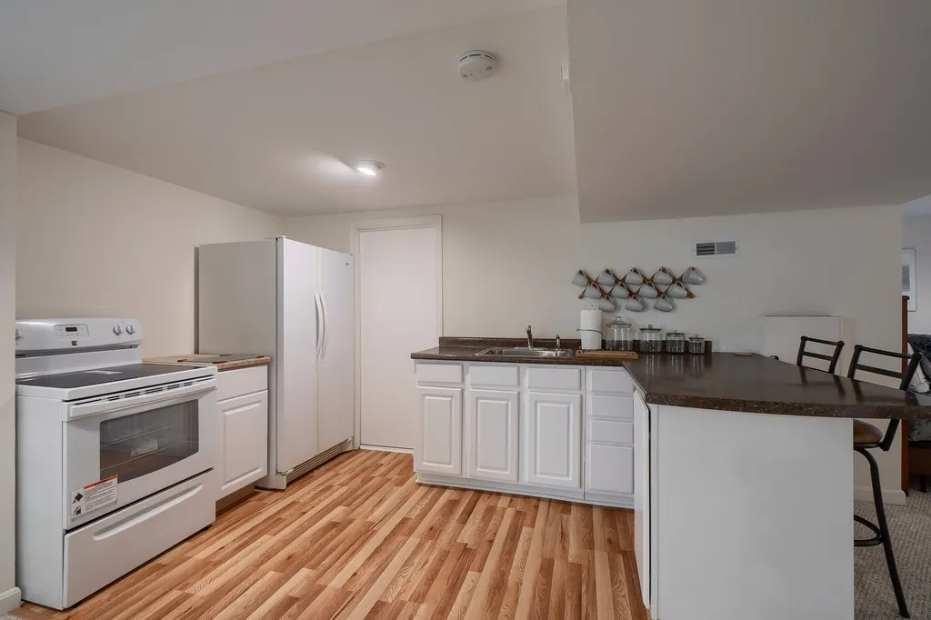4 Lamb Road Nashua NH 03062