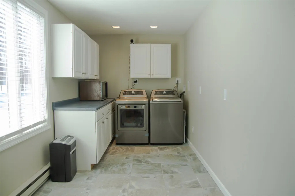 29 Oakmont Drive Concord NH 03301