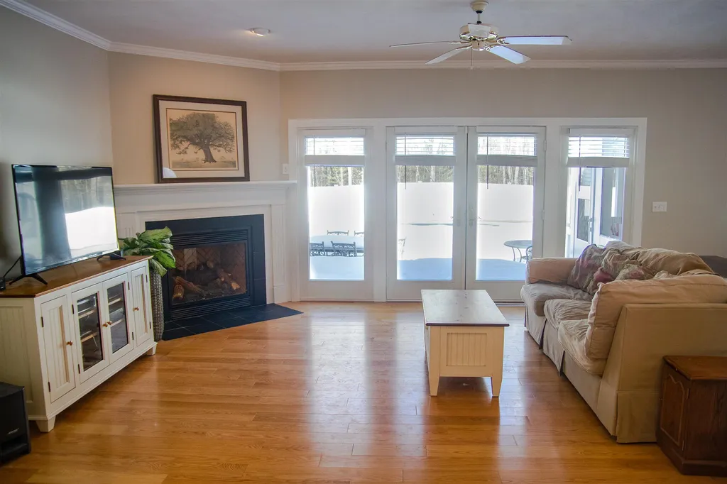 29 Oakmont Drive Concord NH 03301