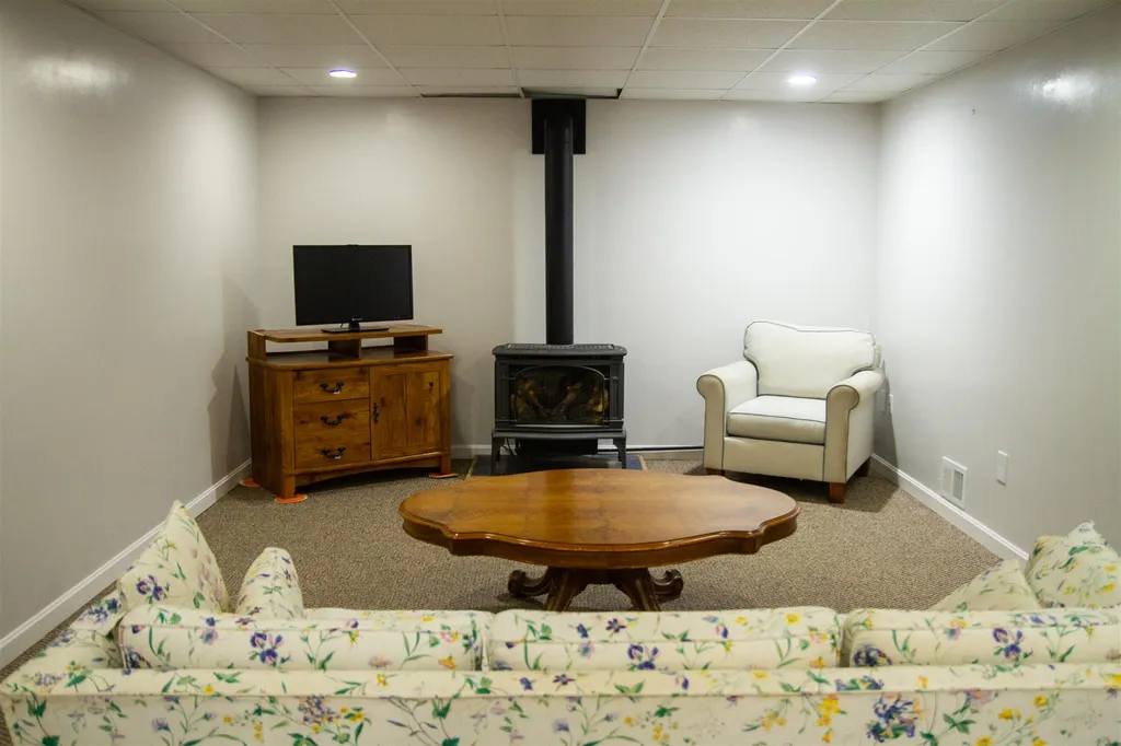 29 Oakmont Drive Concord NH 03301