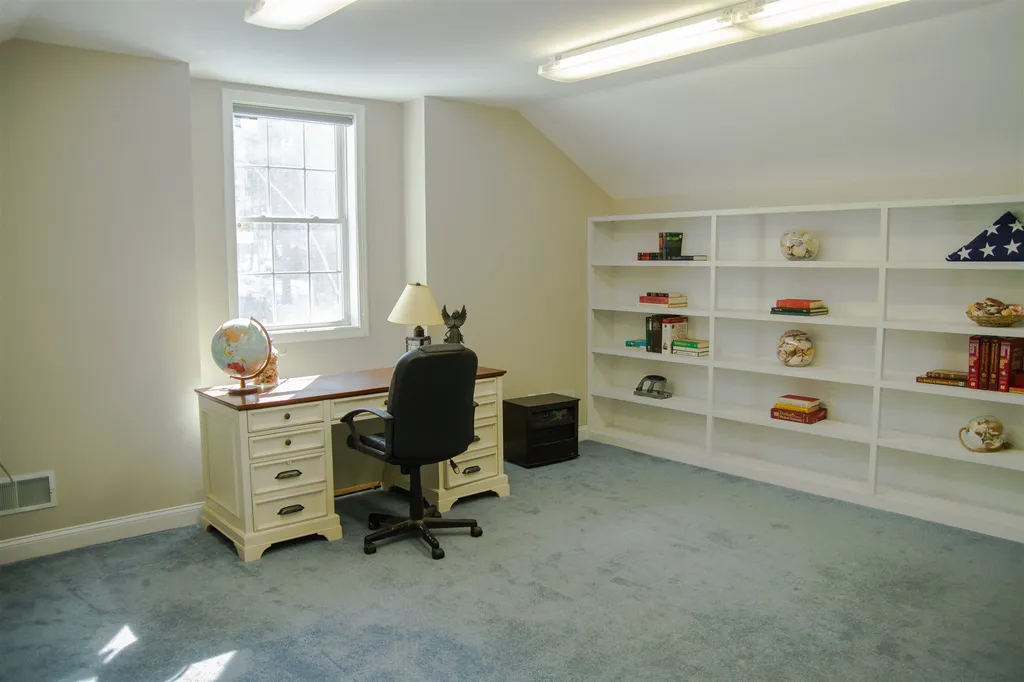 29 Oakmont Drive Concord NH 03301