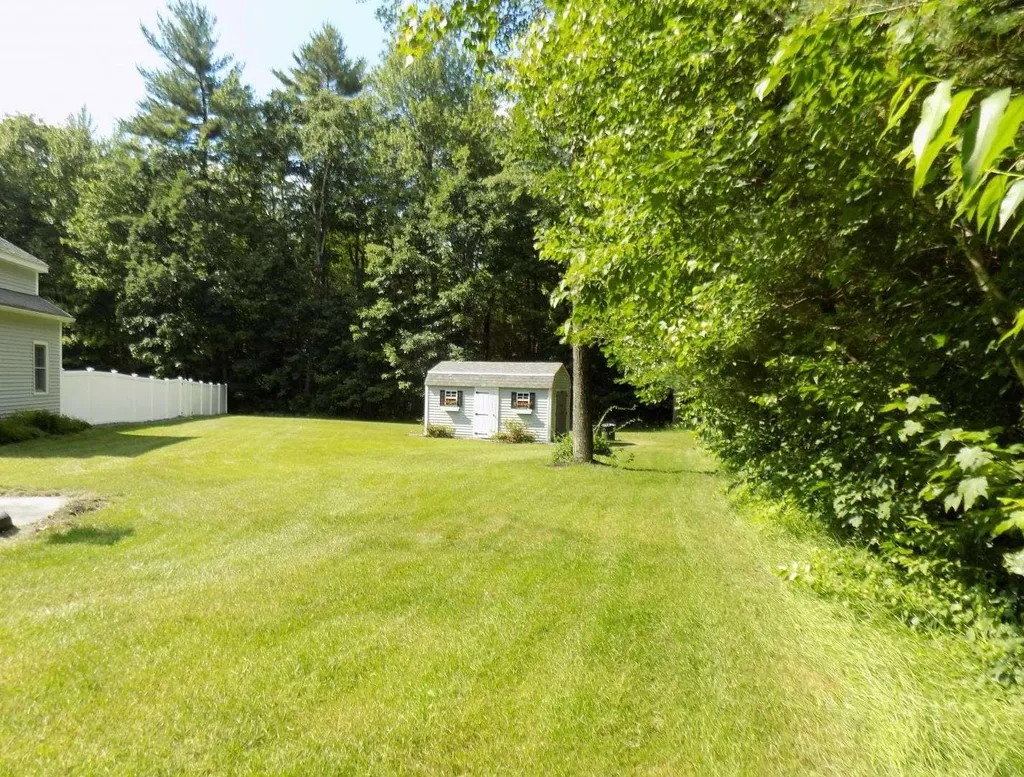 29 Oakmont Drive Concord NH 03301