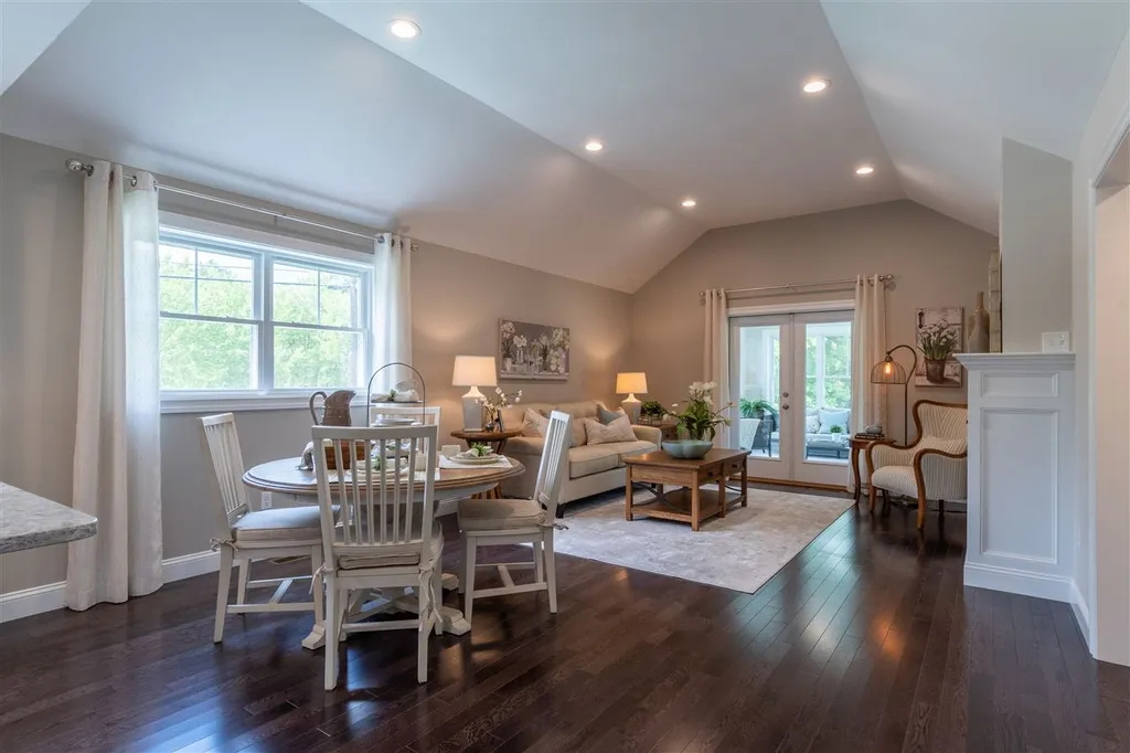 6 Pasture Lane Nashua NH 03062