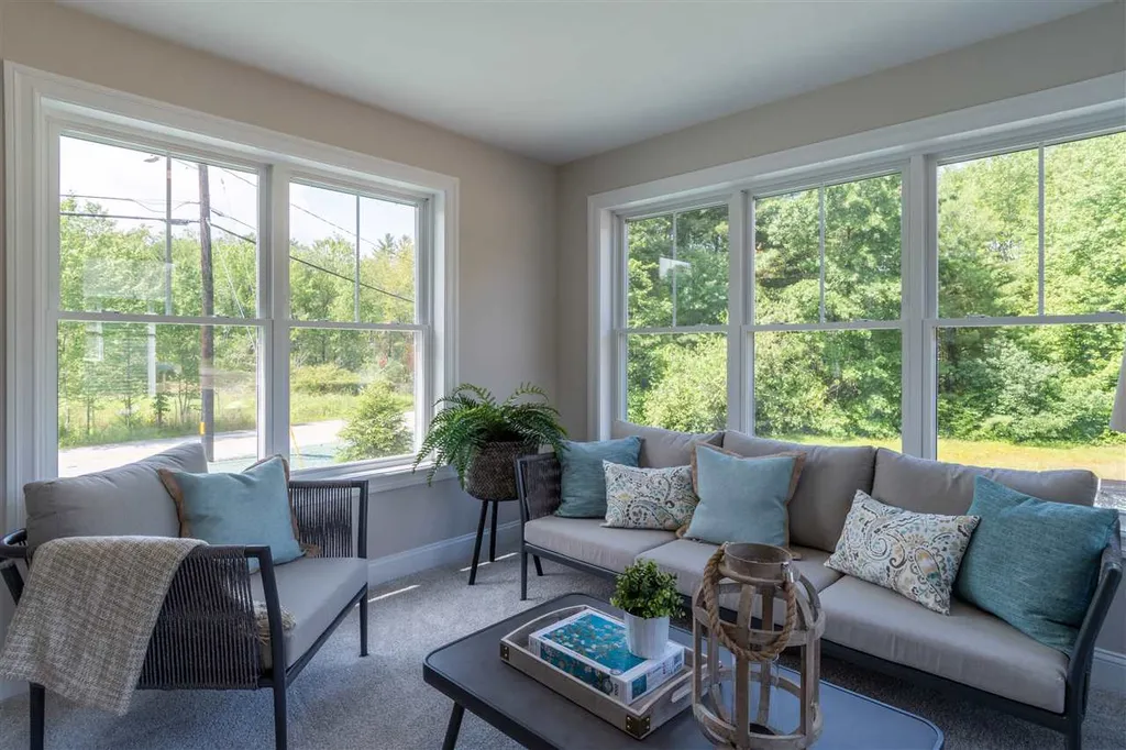 6 Pasture Lane Nashua NH 03062