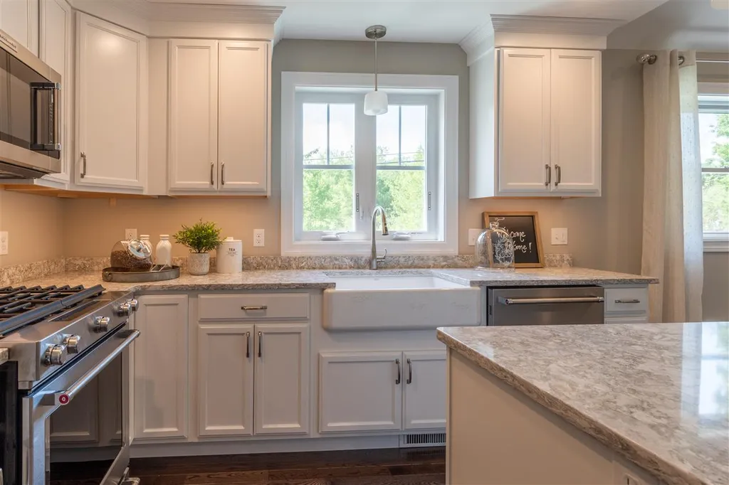 6 Pasture Lane Nashua NH 03062