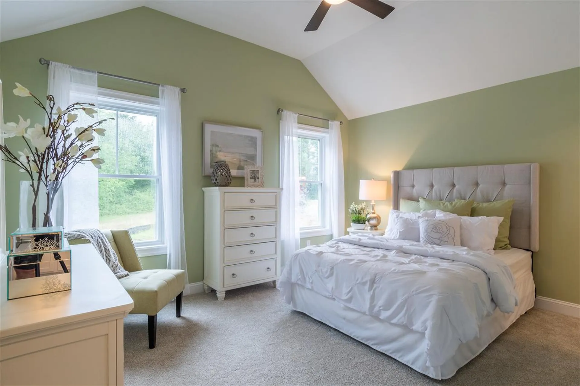 6 Pasture Lane Nashua NH 03062