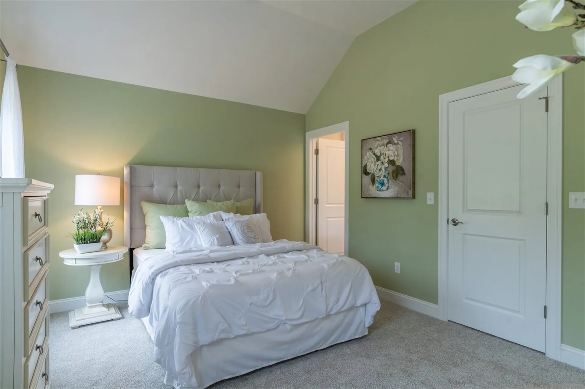 6 Pasture Lane Nashua NH 03062