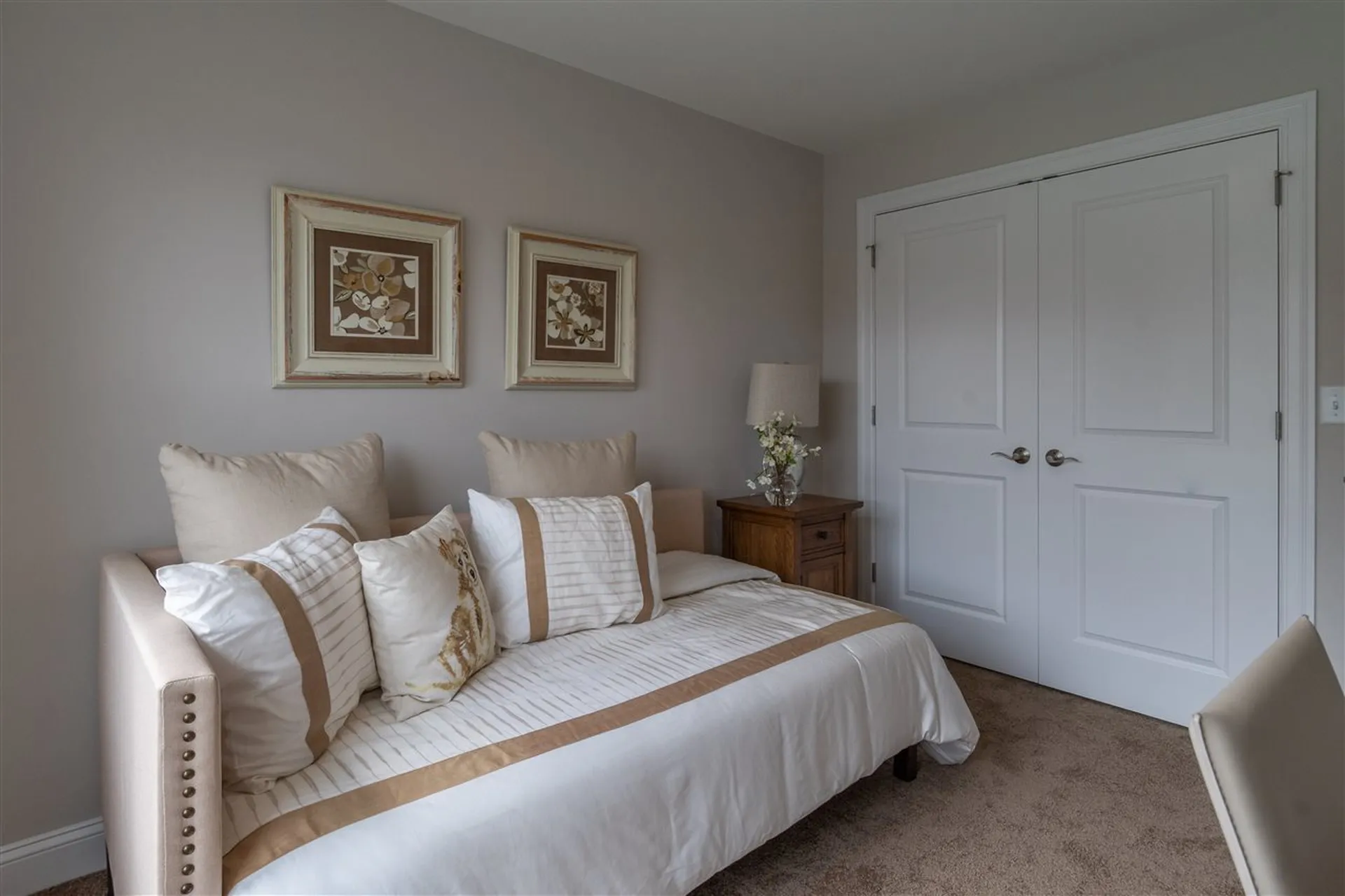 6 Pasture Lane Nashua NH 03062