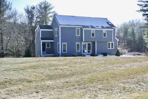 1 Mountain View Road Pelham NH 03076-3031