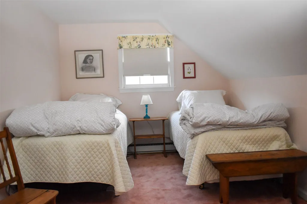 195 Tracy Road New London NH 03257