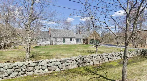 195 Tracy Road New London NH 03257