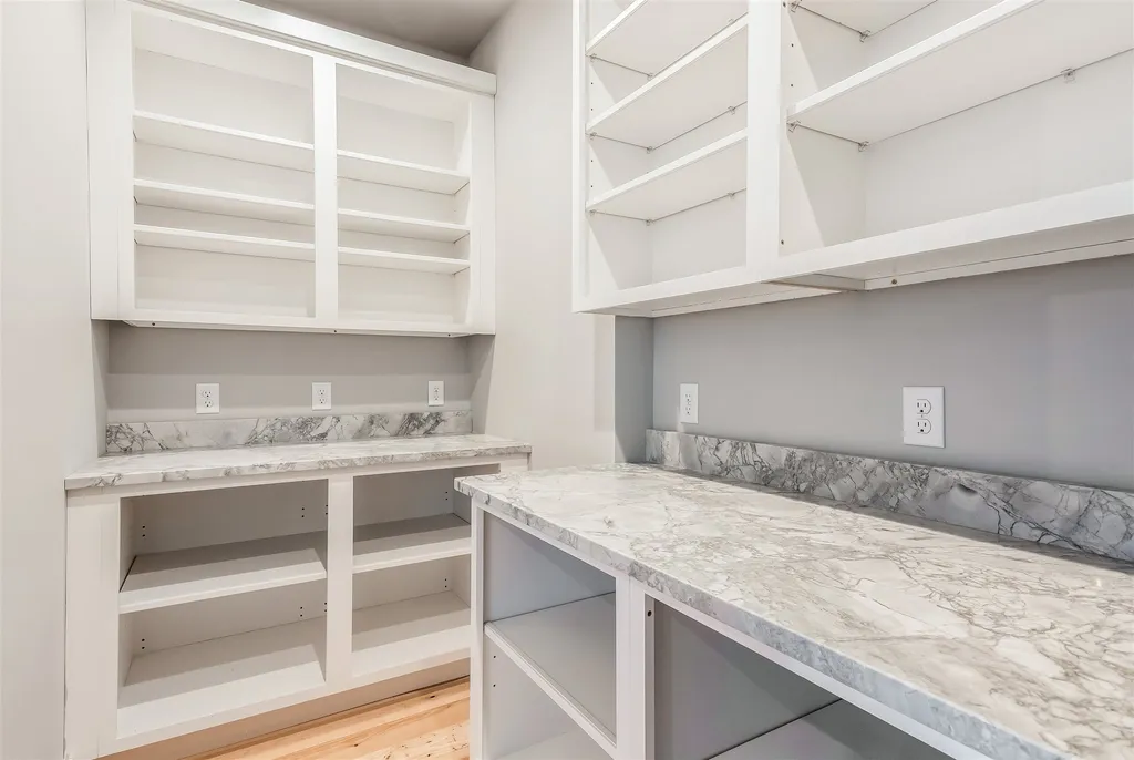 11 Luke Lane Shelburne VT 05482
