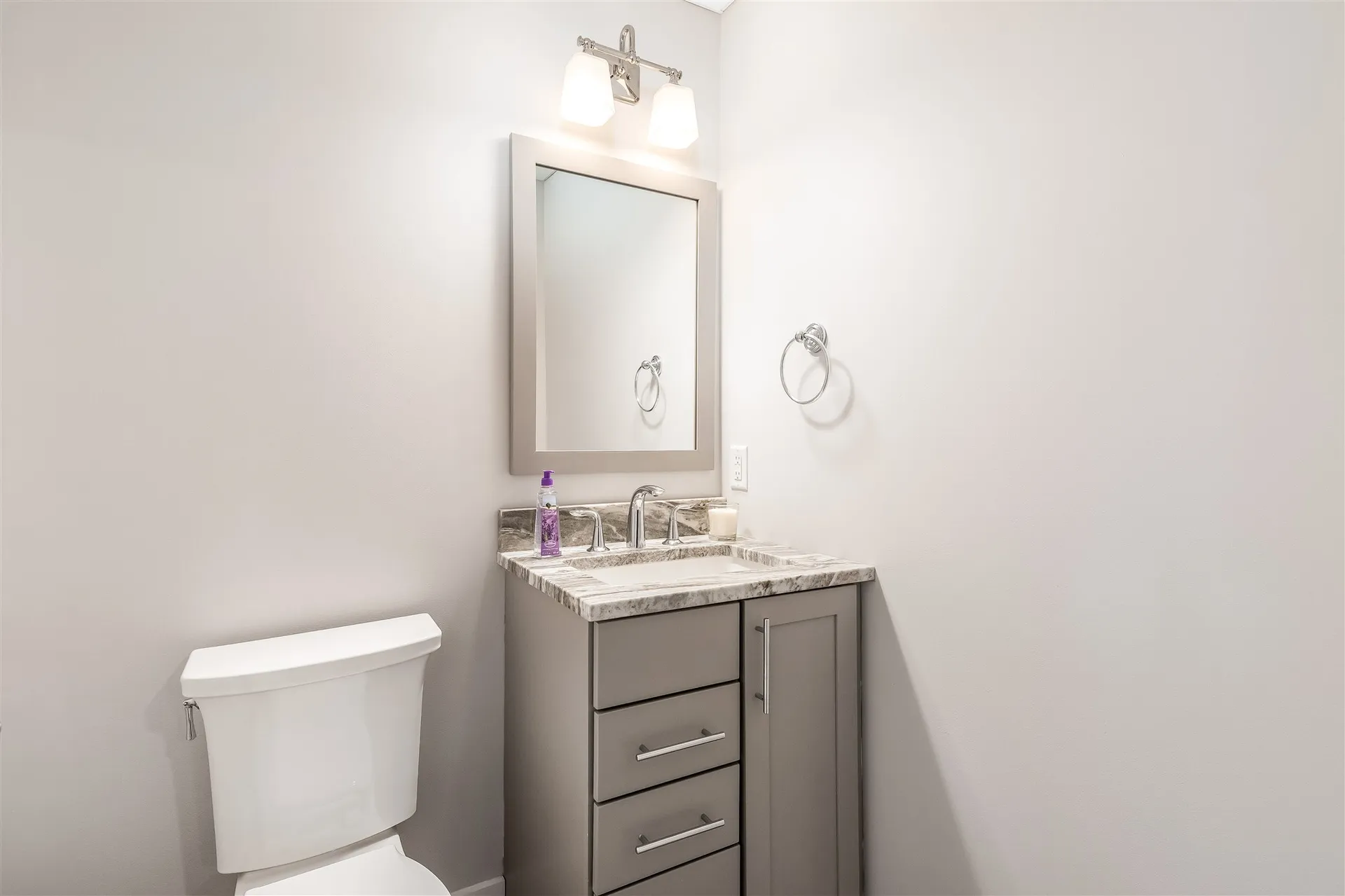 11 Luke Lane Shelburne VT 05482