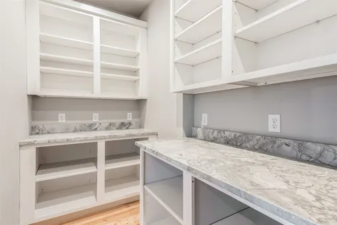 11 Luke Lane Shelburne VT 05482