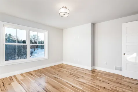 11 Luke Lane Shelburne VT 05482