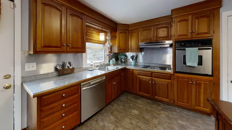 58 Parker Station Road Goffstown NH 03045