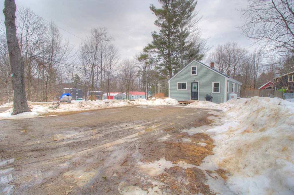28 Wood Drive Gilmanton NH 03237