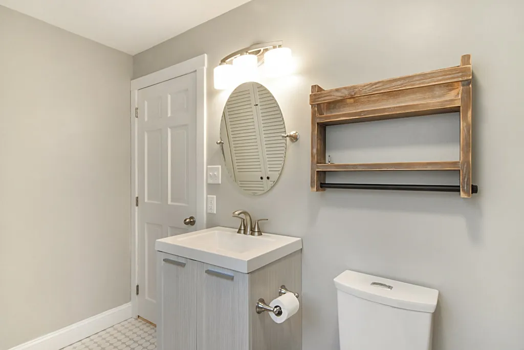 20 Butterfield Lane Stratham NH 03885