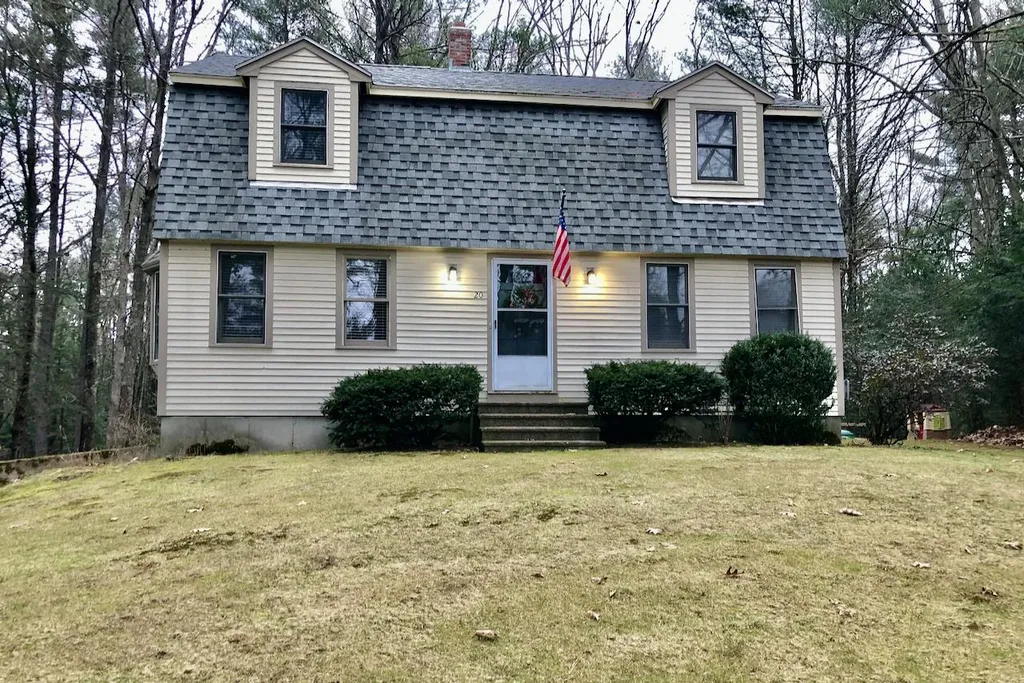 20 Butterfield Lane Stratham NH 03885
