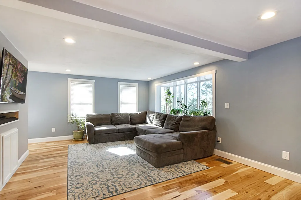 20 Butterfield Lane Stratham NH 03885