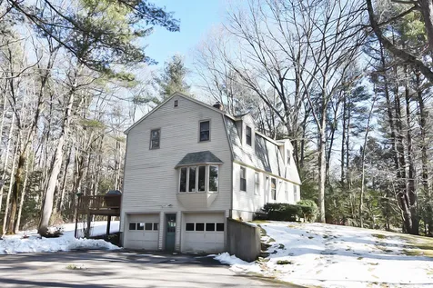 20 Butterfield Lane Stratham NH 03885