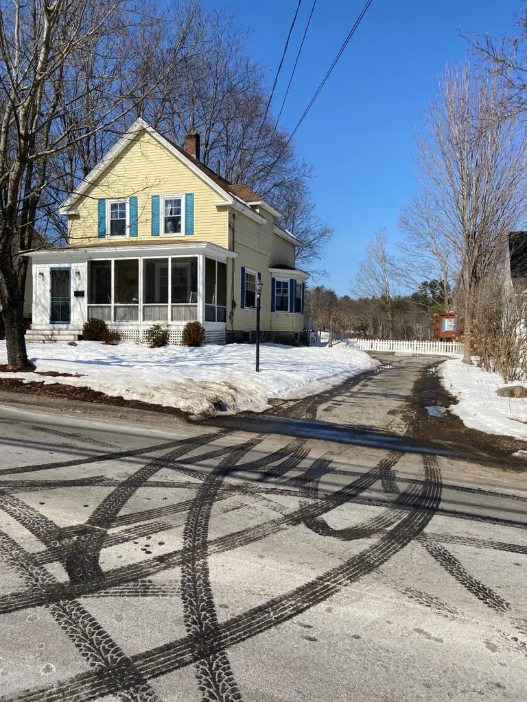 18 Hutchins Street Concord NH 03301