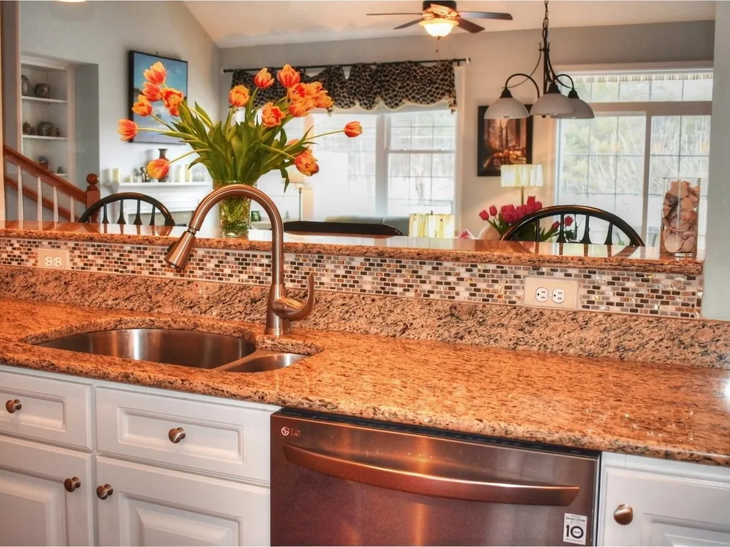 63 Aspen Circle Shelburne VT 05482