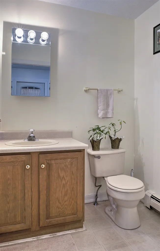21 Old Richmond Road Swanzey NH 03446