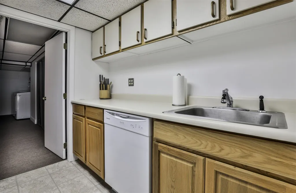 138 Campbell Street Manchester NH 03104