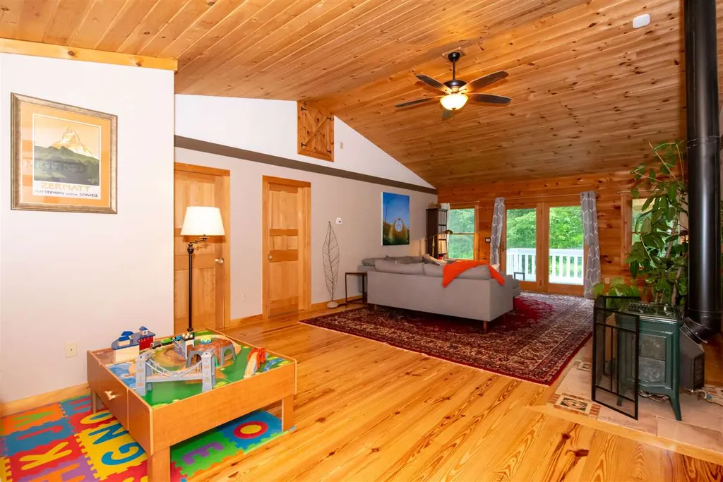 141 Grant Road Newmarket NH 03857