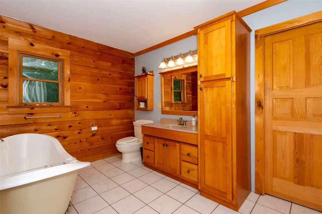 141 Grant Road Newmarket NH 03857