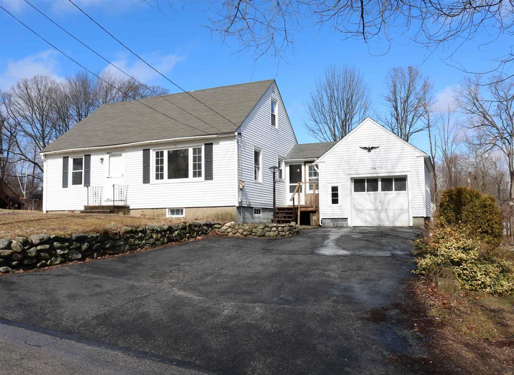 35 Sherburne Street Manchester NH 03104
