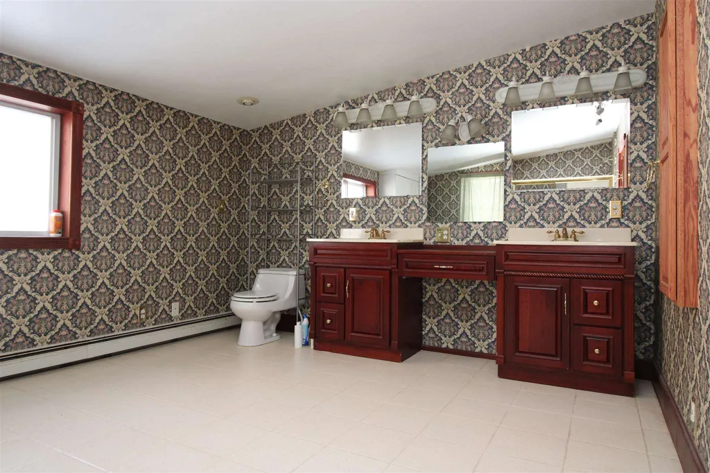71 South Street Somersworth NH 03878