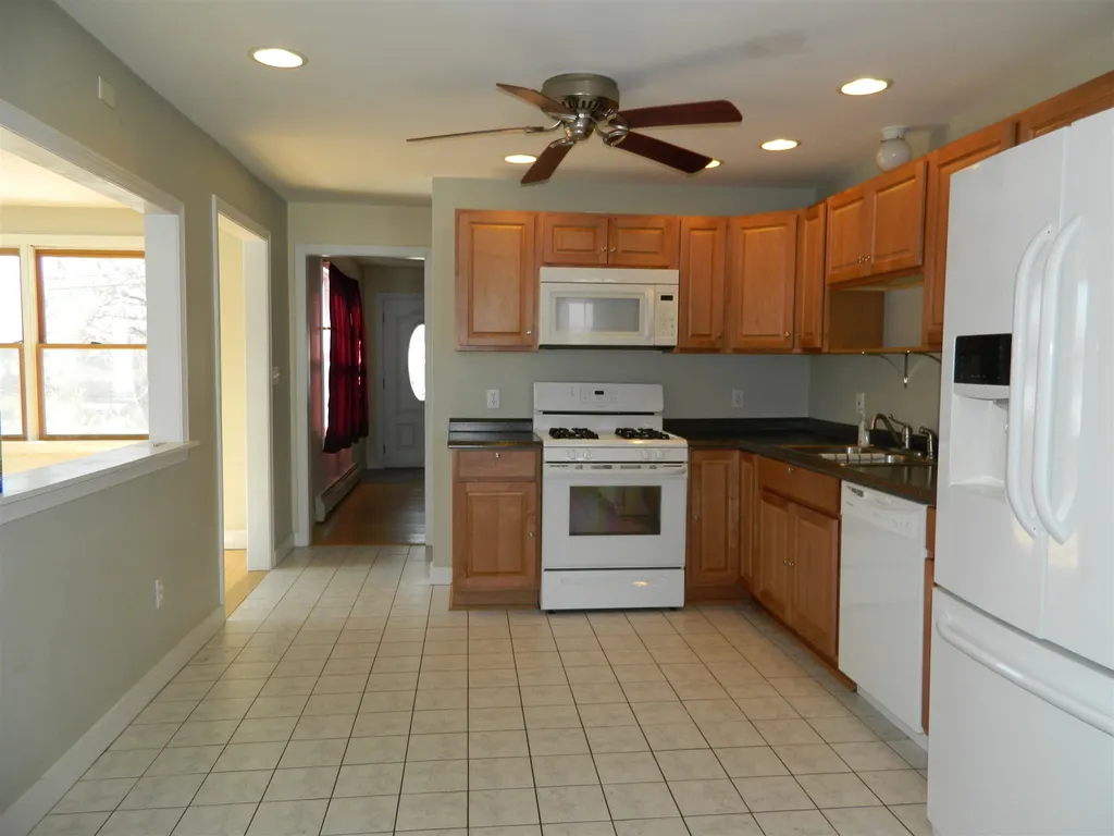 11 Clark Street Franklin NH 03235