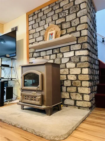 90 Barry Highlands Road Danbury NH 03230
