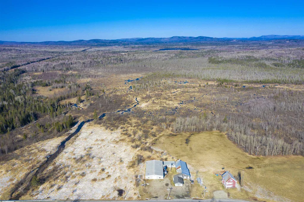 712 & 716 Meadows Road Jefferson NH 03583
