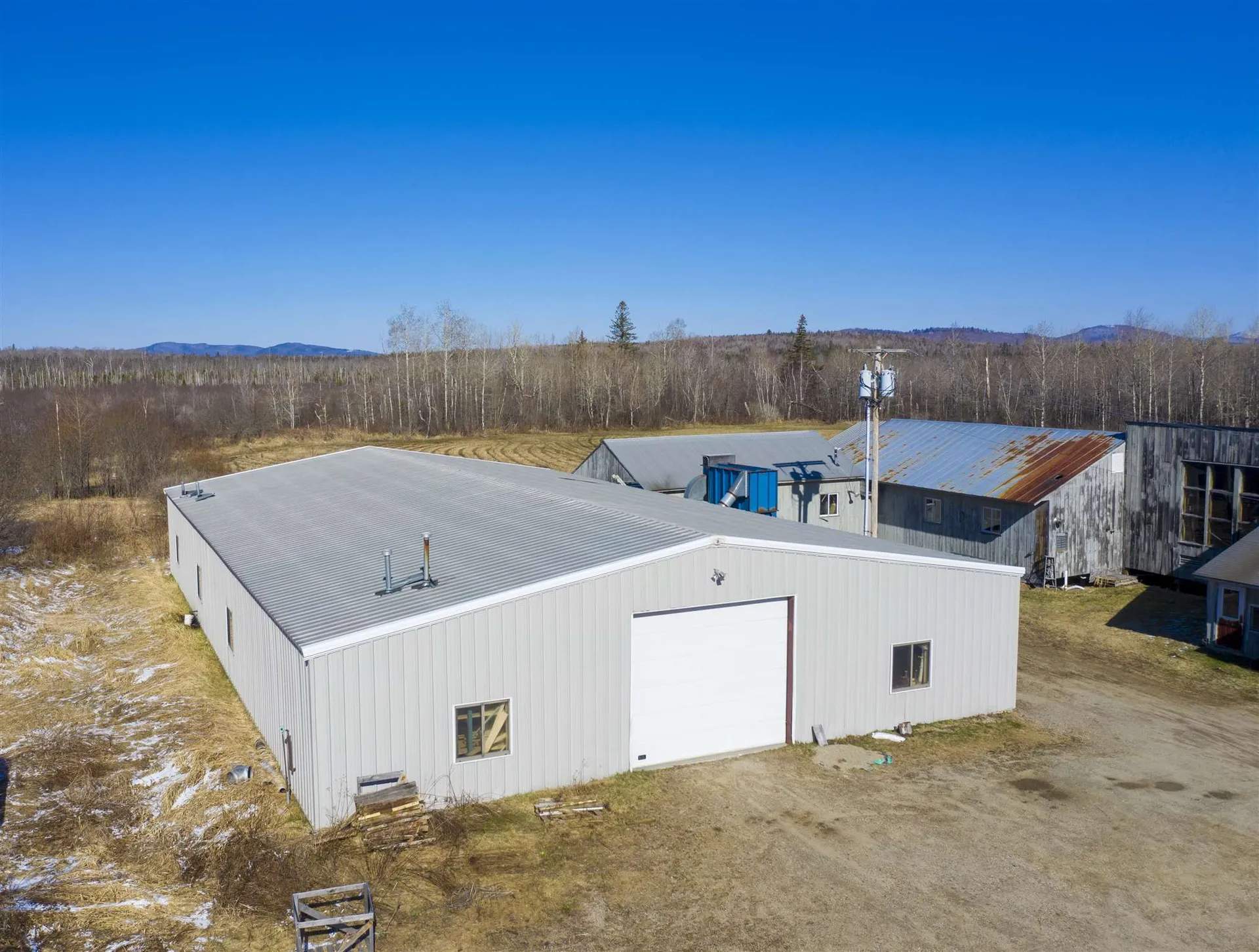 712 & 716 Meadows Road Jefferson NH 03583