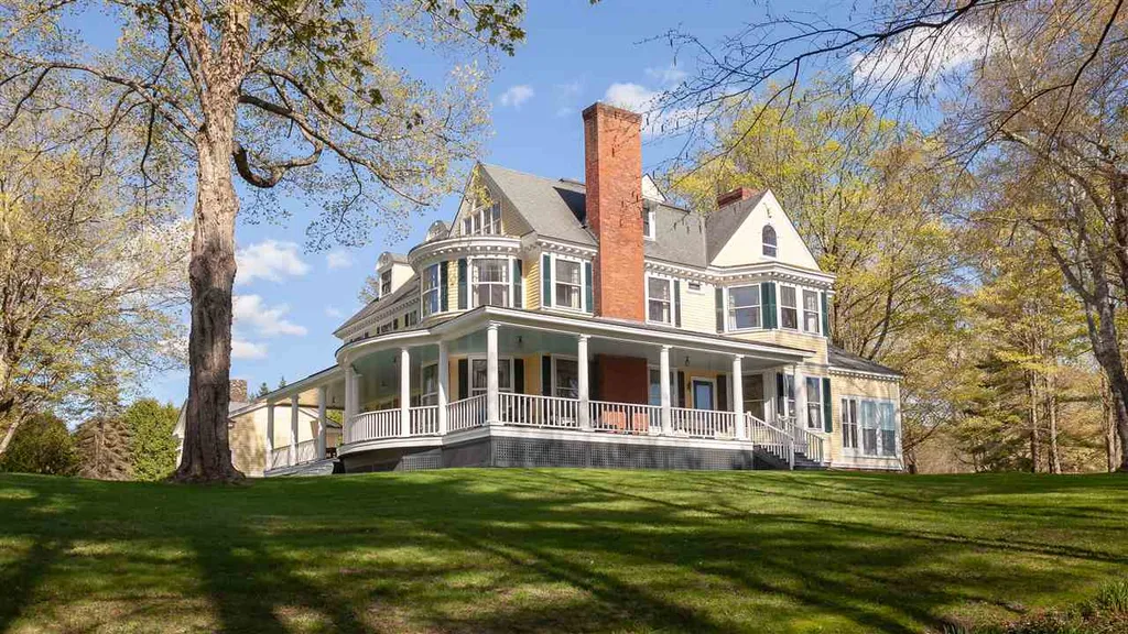 24 Macri Lane Walpole NH 03608