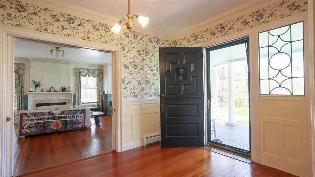 24 Macri Lane Walpole NH 03608