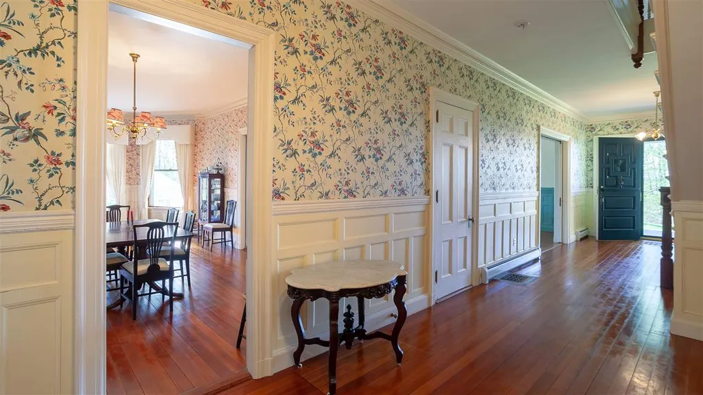 24 Macri Lane Walpole NH 03608