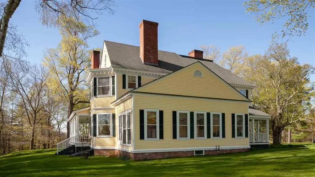 24 Macri Lane Walpole NH 03608