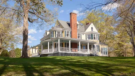 24 Macri Lane Walpole NH 03608