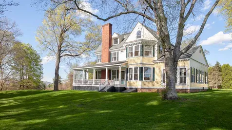 24 Macri Lane Walpole NH 03608