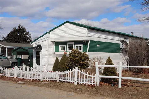 5 Club House Lane Rochester NH 03867