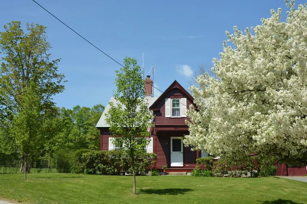 46 Highland Avenue Jaffrey NH 03452