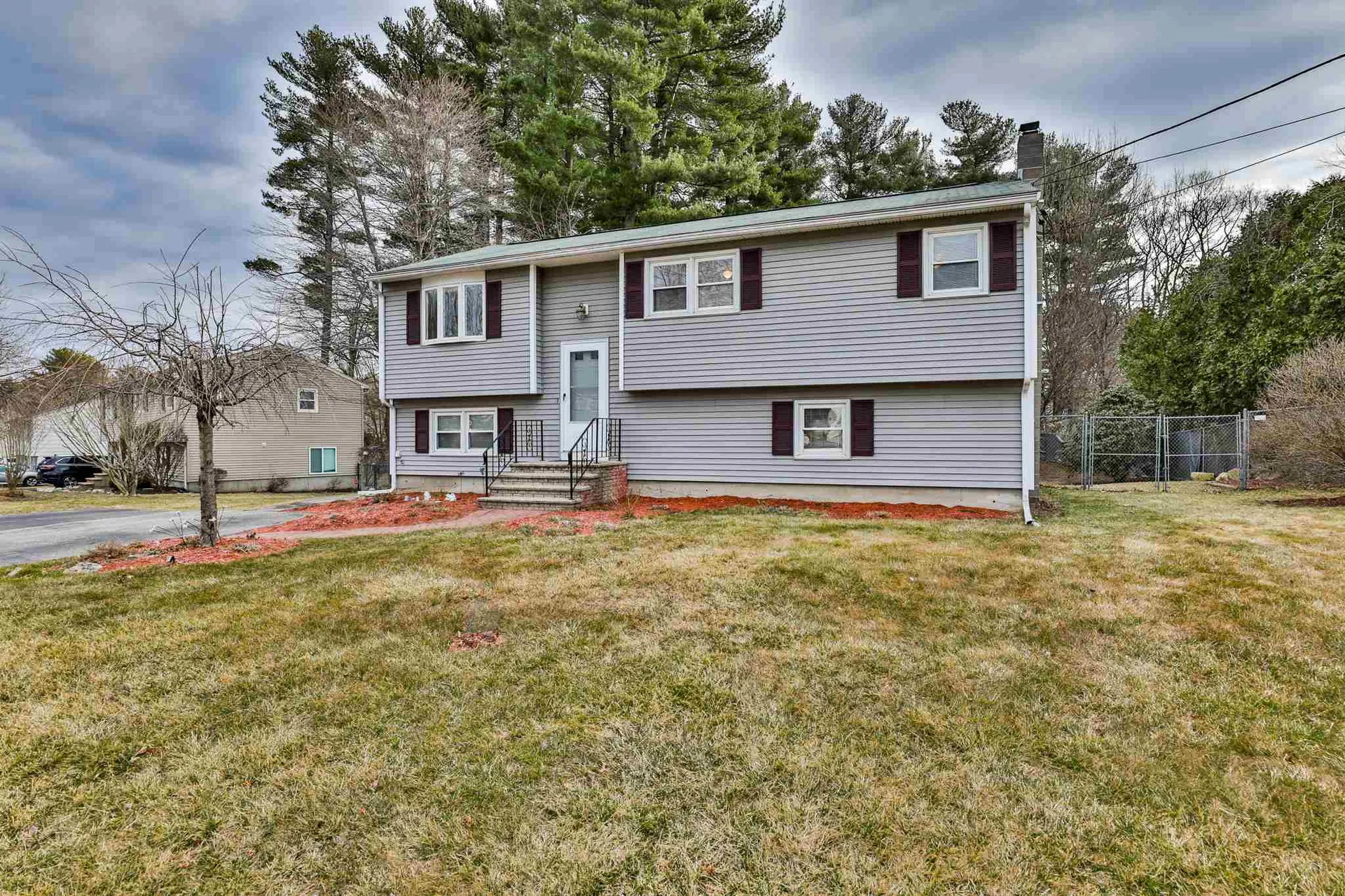 25 Meisner Road Salem NH 03079