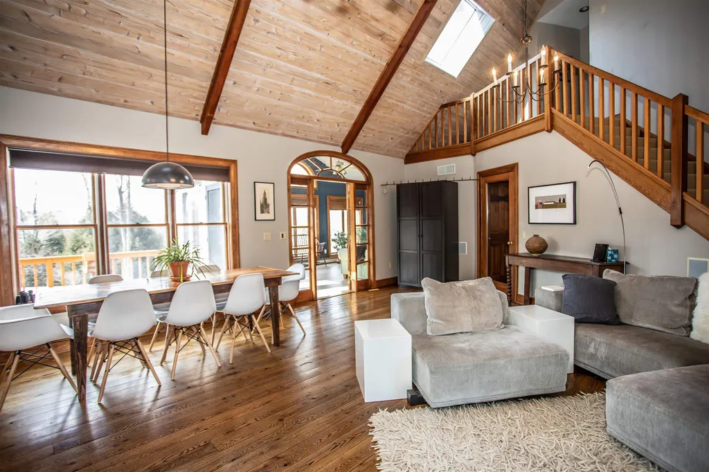24 Longview Drive Peterborough NH 03458