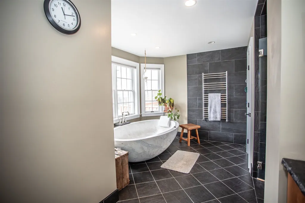 24 Longview Drive Peterborough NH 03458