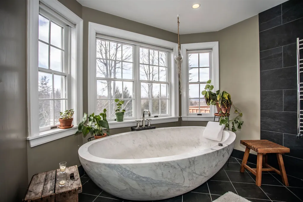 24 Longview Drive Peterborough NH 03458