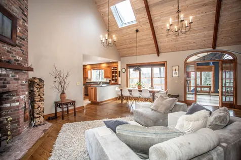 24 Longview Drive Peterborough NH 03458